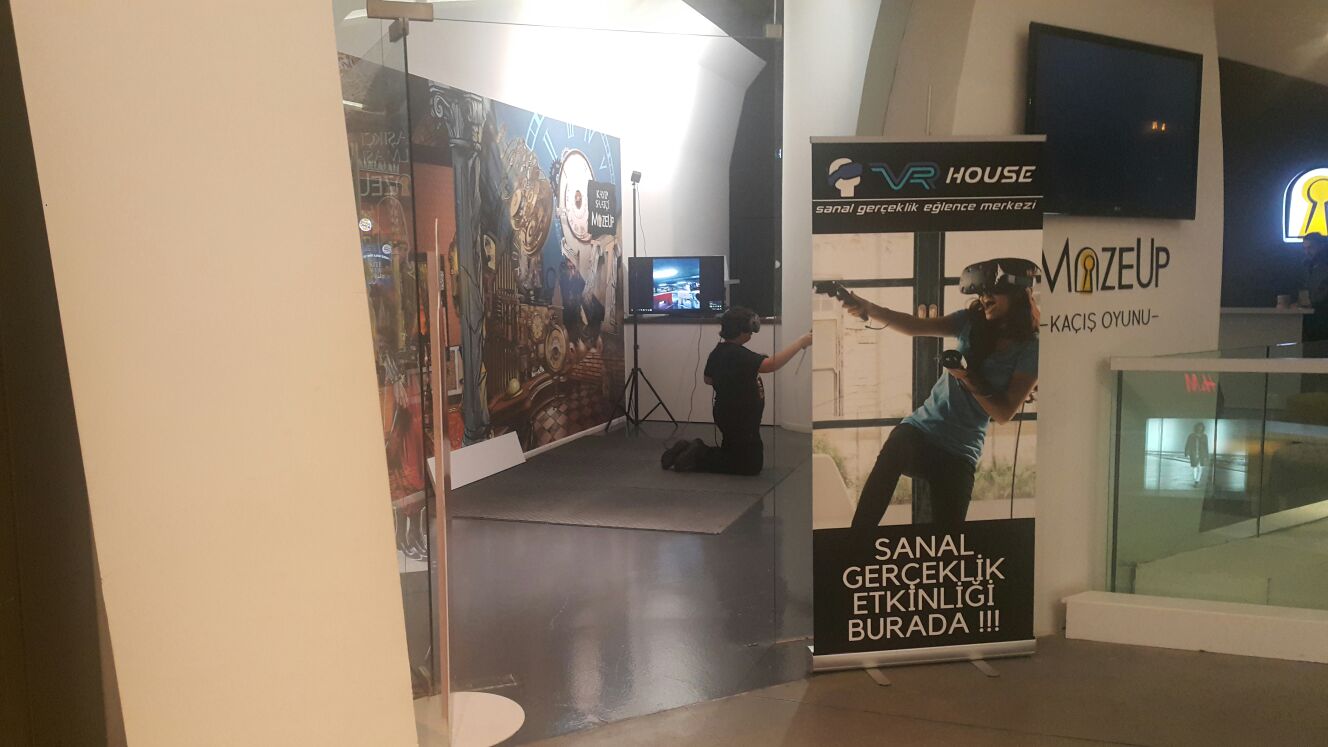 VR House, Maze Up işbirliği ile 2 adet VR istasyonu 1 yıllığına Marmara Forum'da